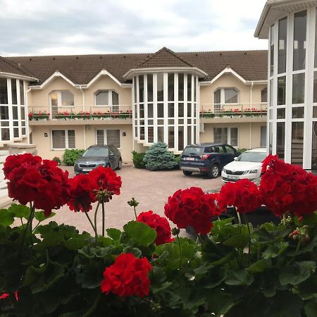 Villa Brussels Дева Экстерьер фото