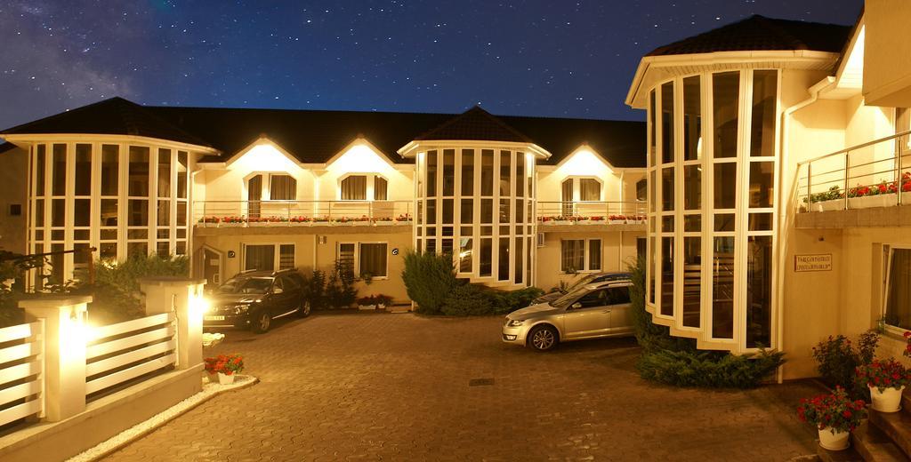 Villa Brussels Дева Экстерьер фото